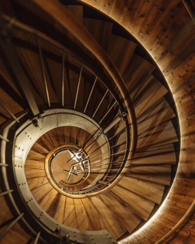 Anerkennungspreis Porschemuseum Verschubpodest Spindeltreppe